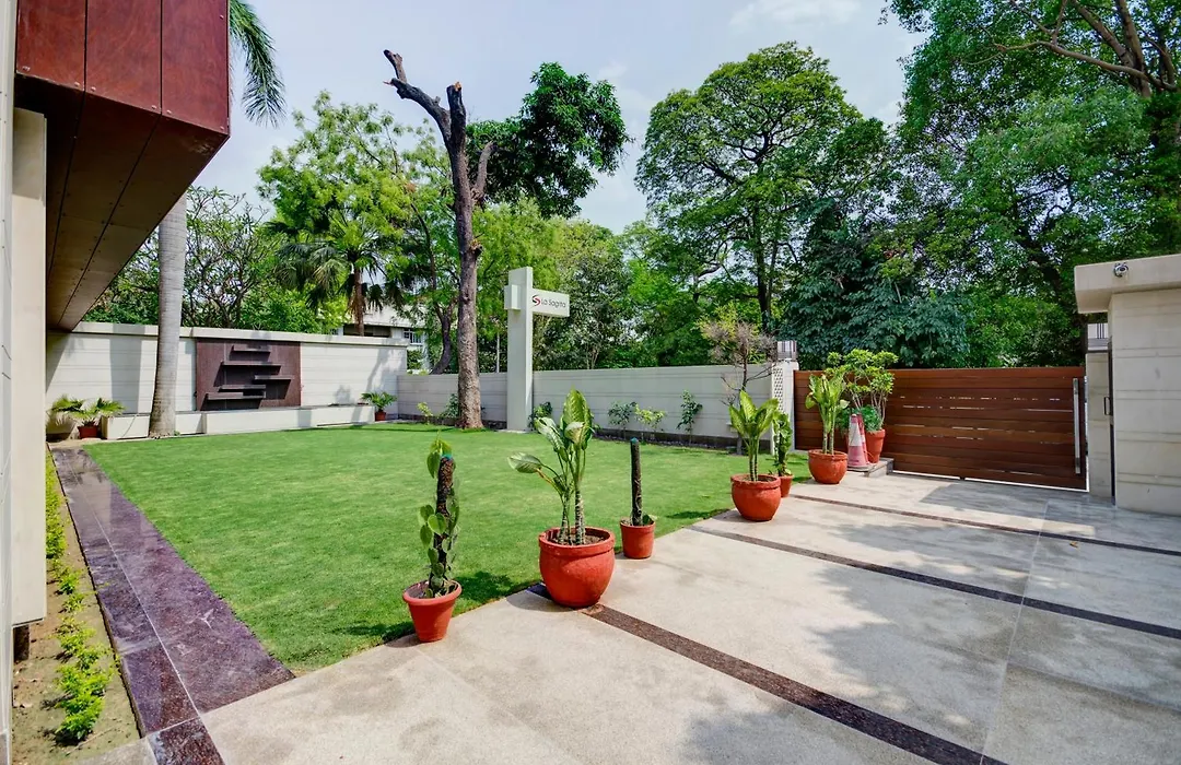 Hotel Lasagrita,Sunder Nagar-1
